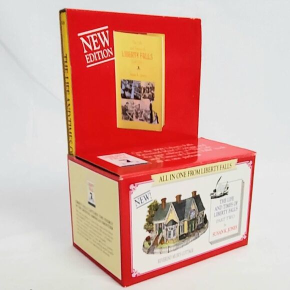 Liberty Falls Reverend Muir’s Cottage Figurine w/ Box & Book - Picture 4 of 4